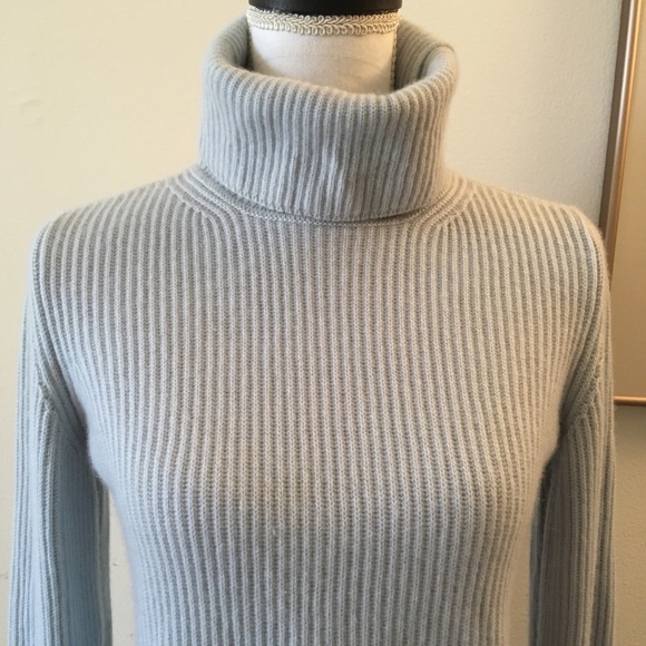 MaxMara Cashmere Turtleneck Sweater - Picture 5 of 12